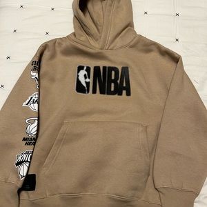 Zara NBA edition pullover size 8-9
